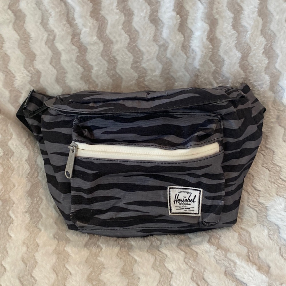 Herschel Seventeen Black and Grey Hip Pack